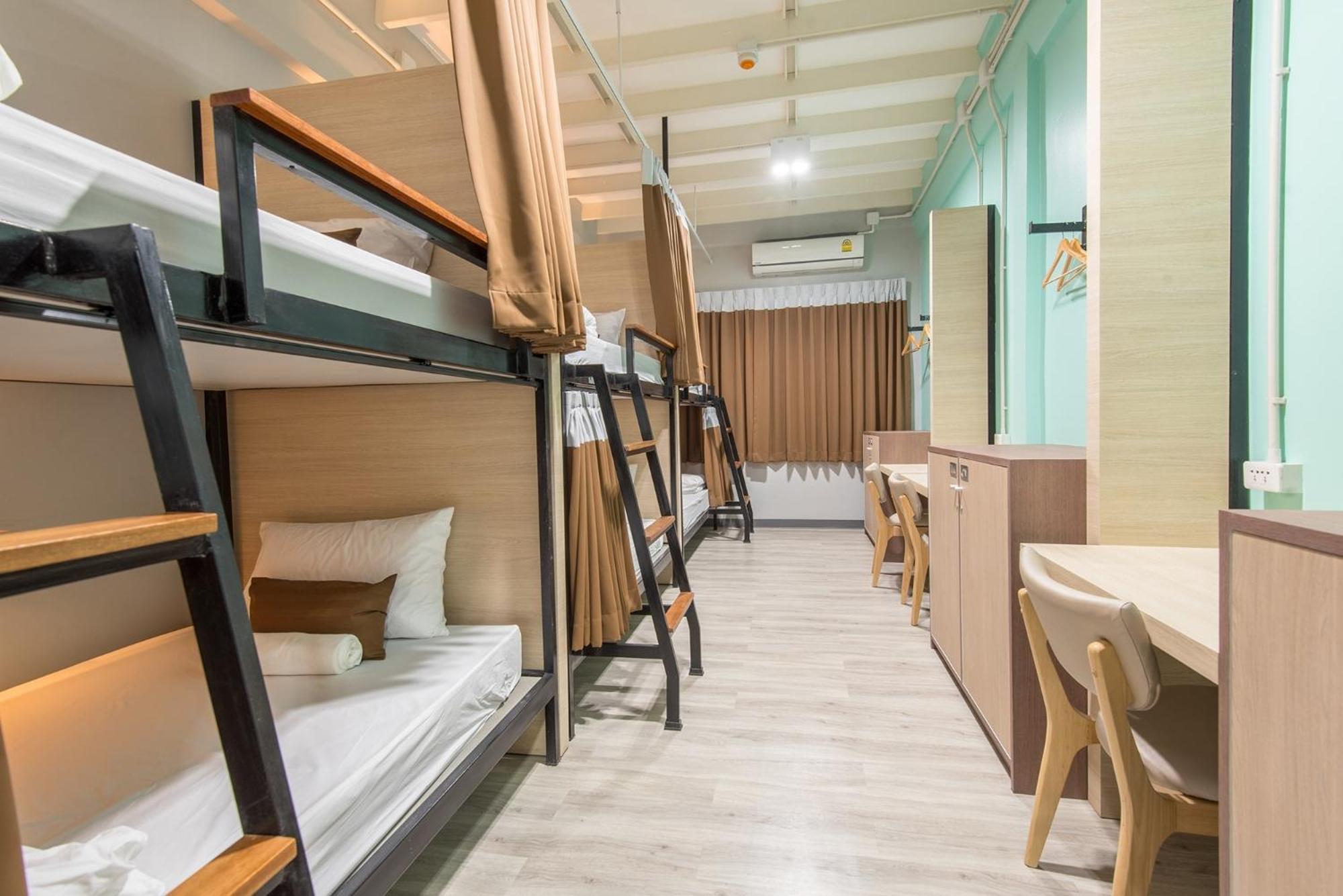 Bed 6-Bed Female Dormitory Room