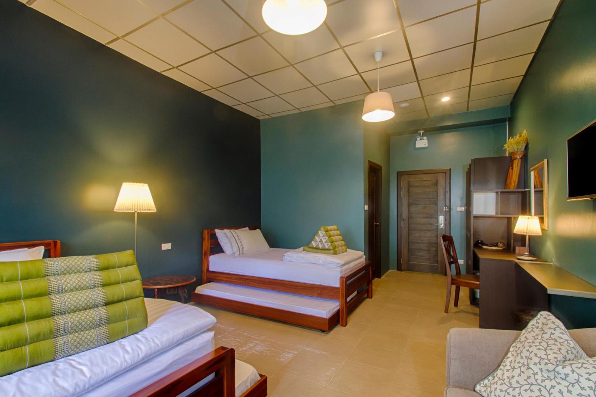 Standard Quadruple Room