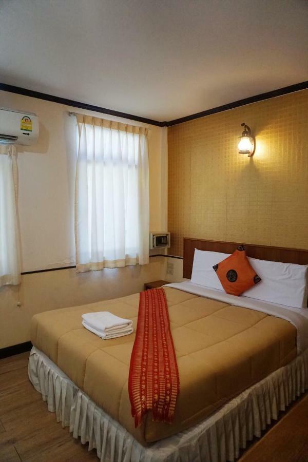 Deluxe Double Room,824094092:JPEG