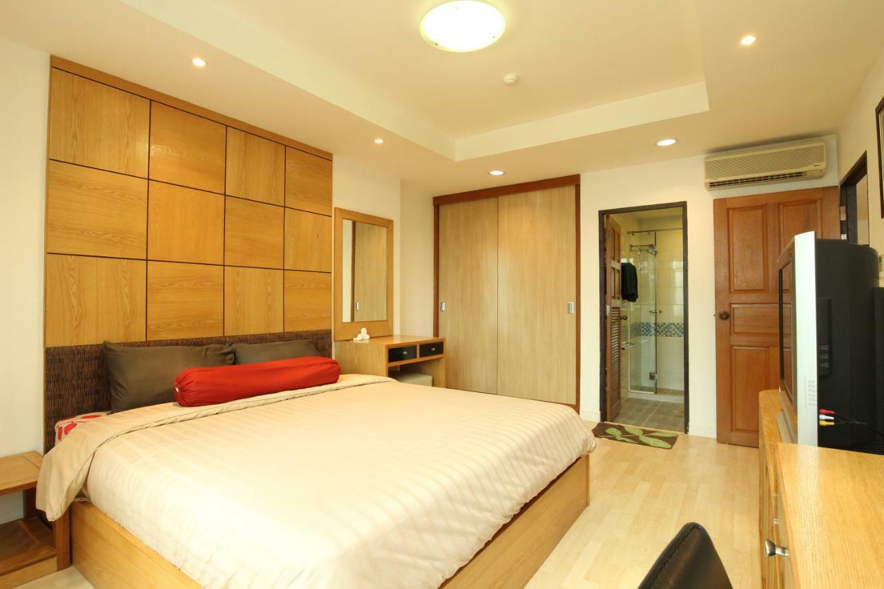 Two-Bedroom Apartment,868862495:JPEG