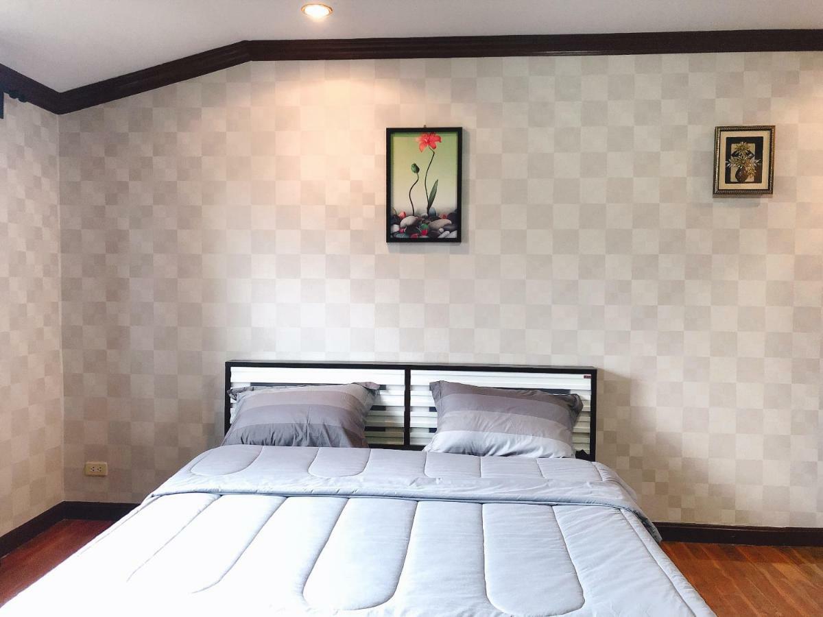 Deluxe Room,885143881:JPEG
