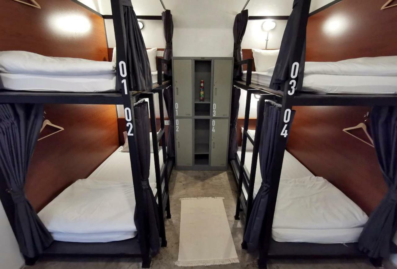 Bed 4-Bed Female Dormitory Room