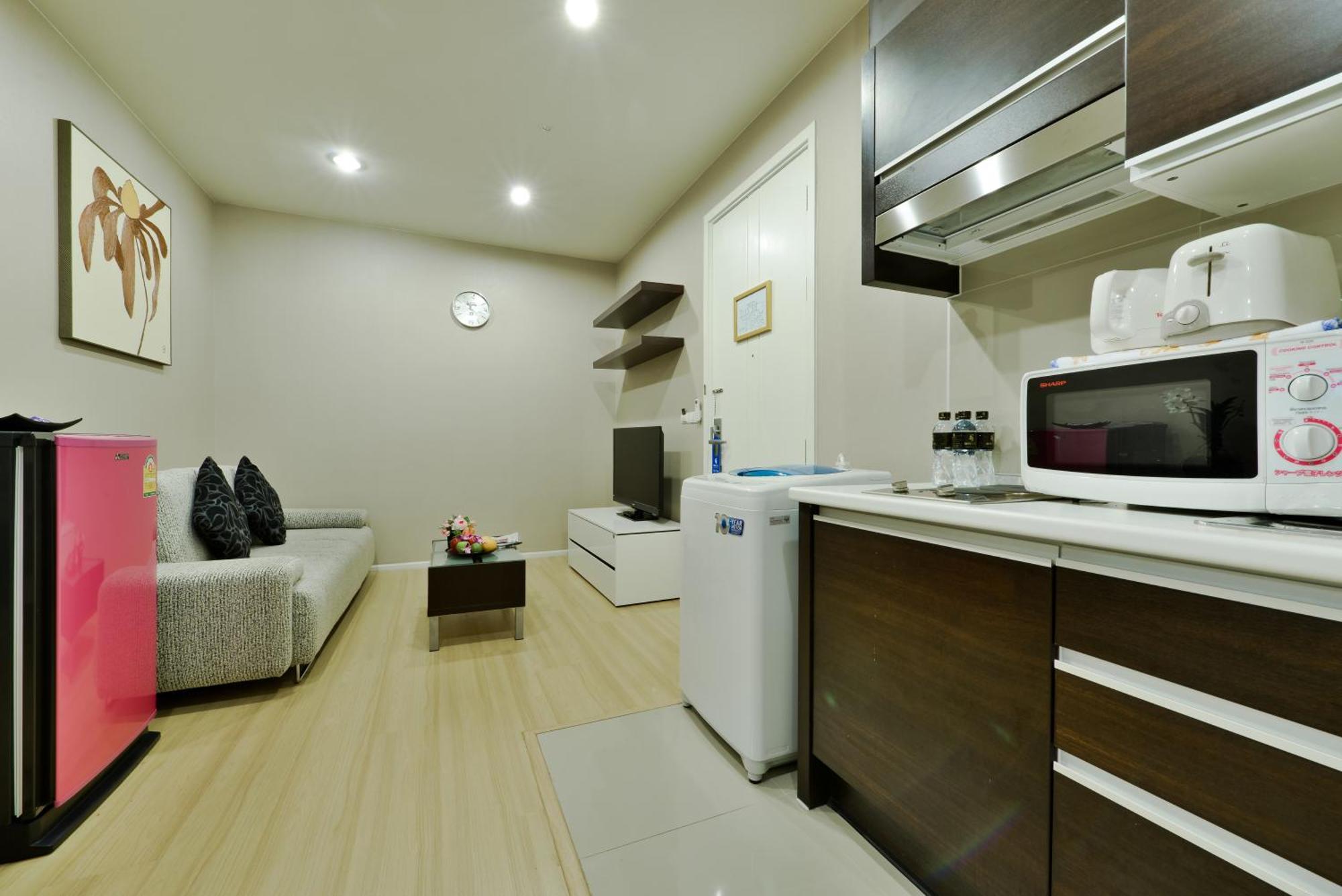 Studio Suite,919329748:JPEG