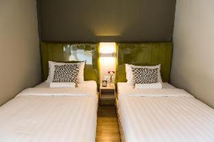 Twin Room Private Bathroom