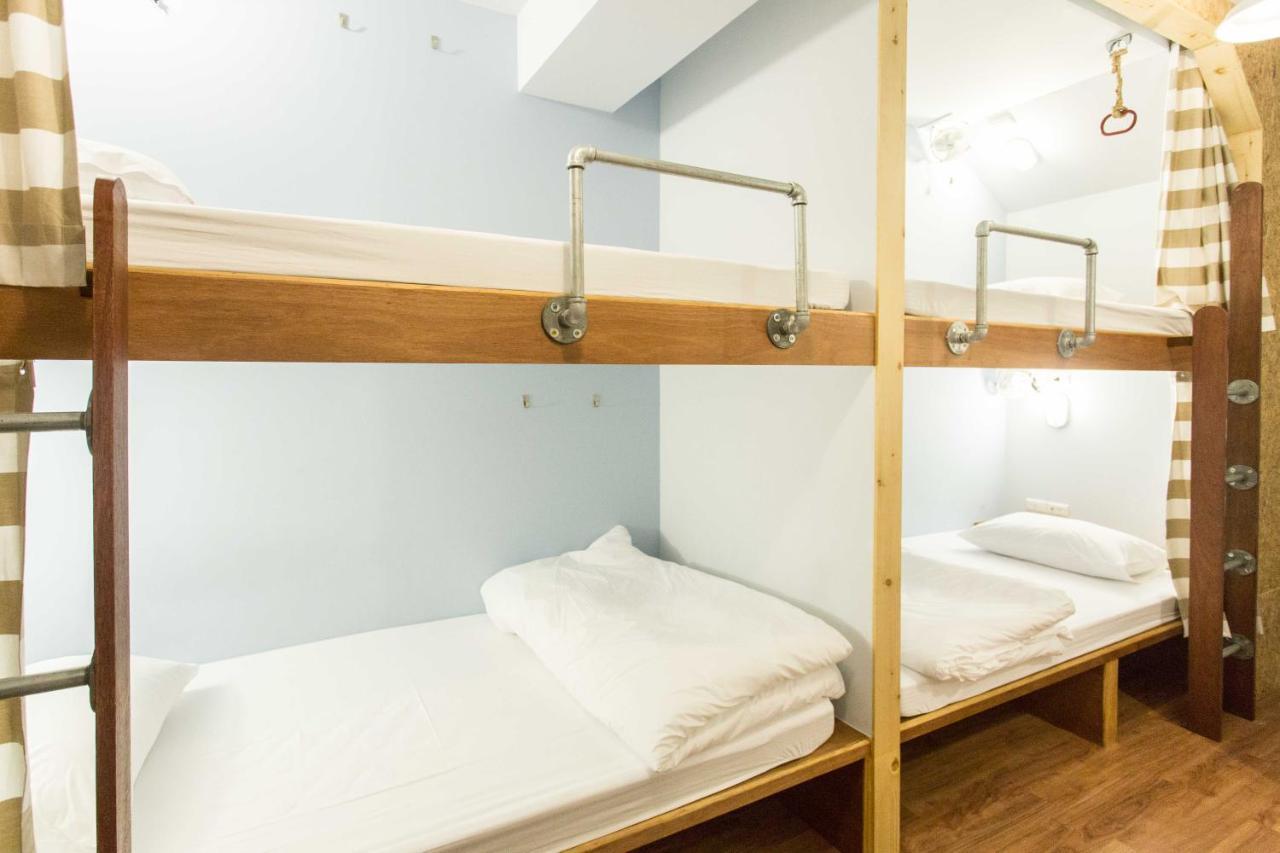 Bed 4-Bed Female Dormitory Room