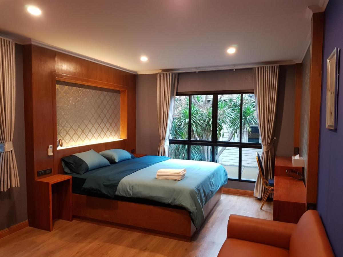 Deluxe Suite,947914870:JPEG
