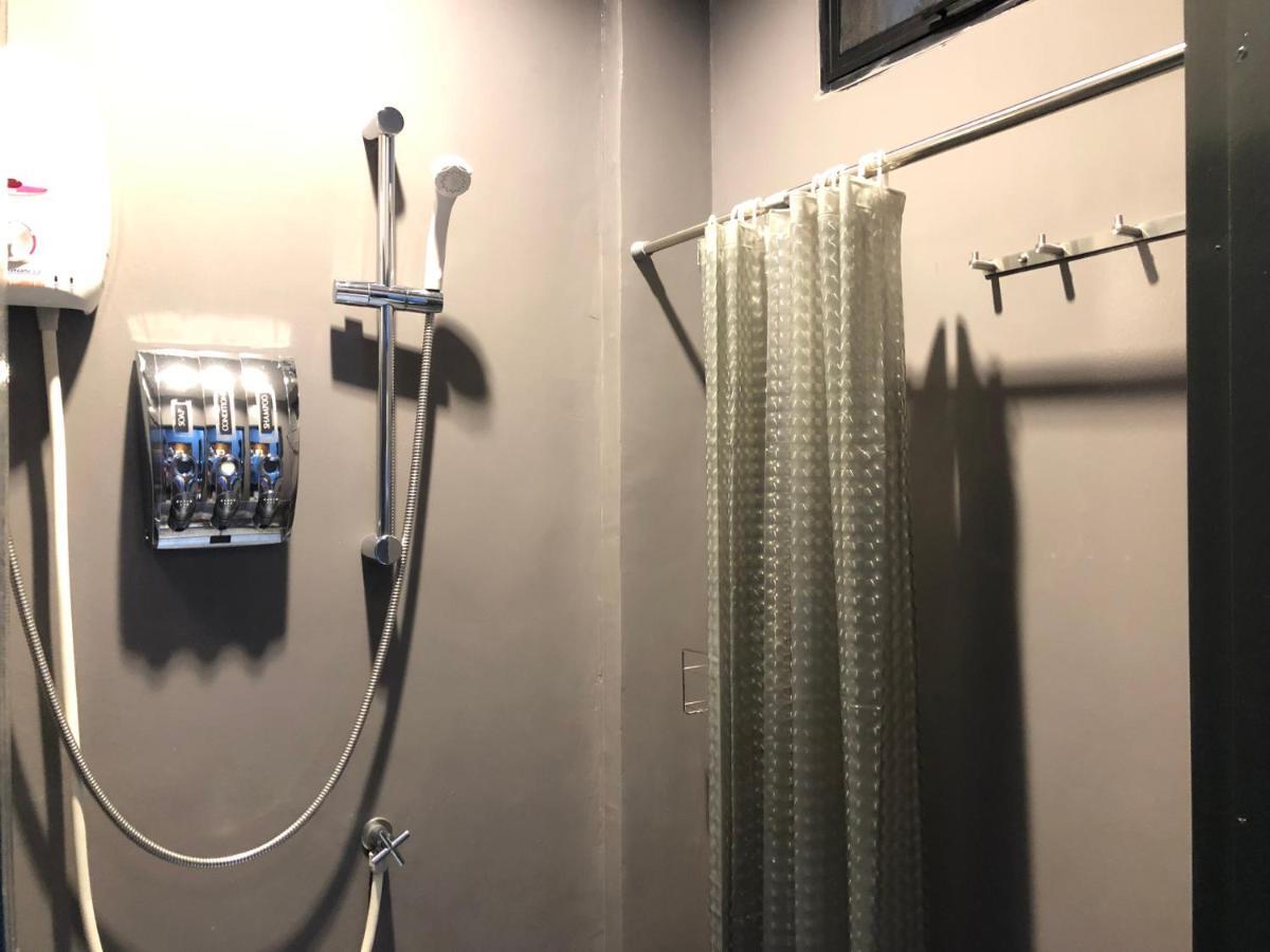 Family Room,946419169:JPEG