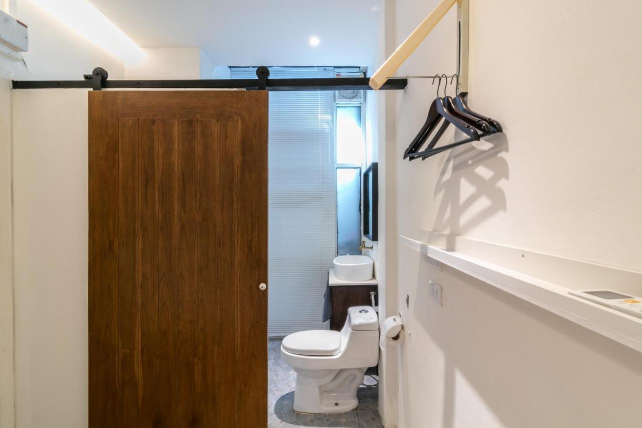 Standard Double Room No Window