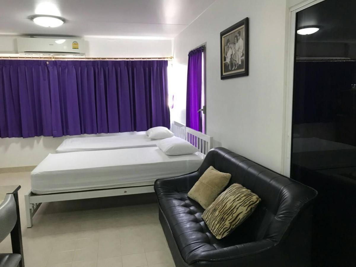 Family Room,43491571:JPEG