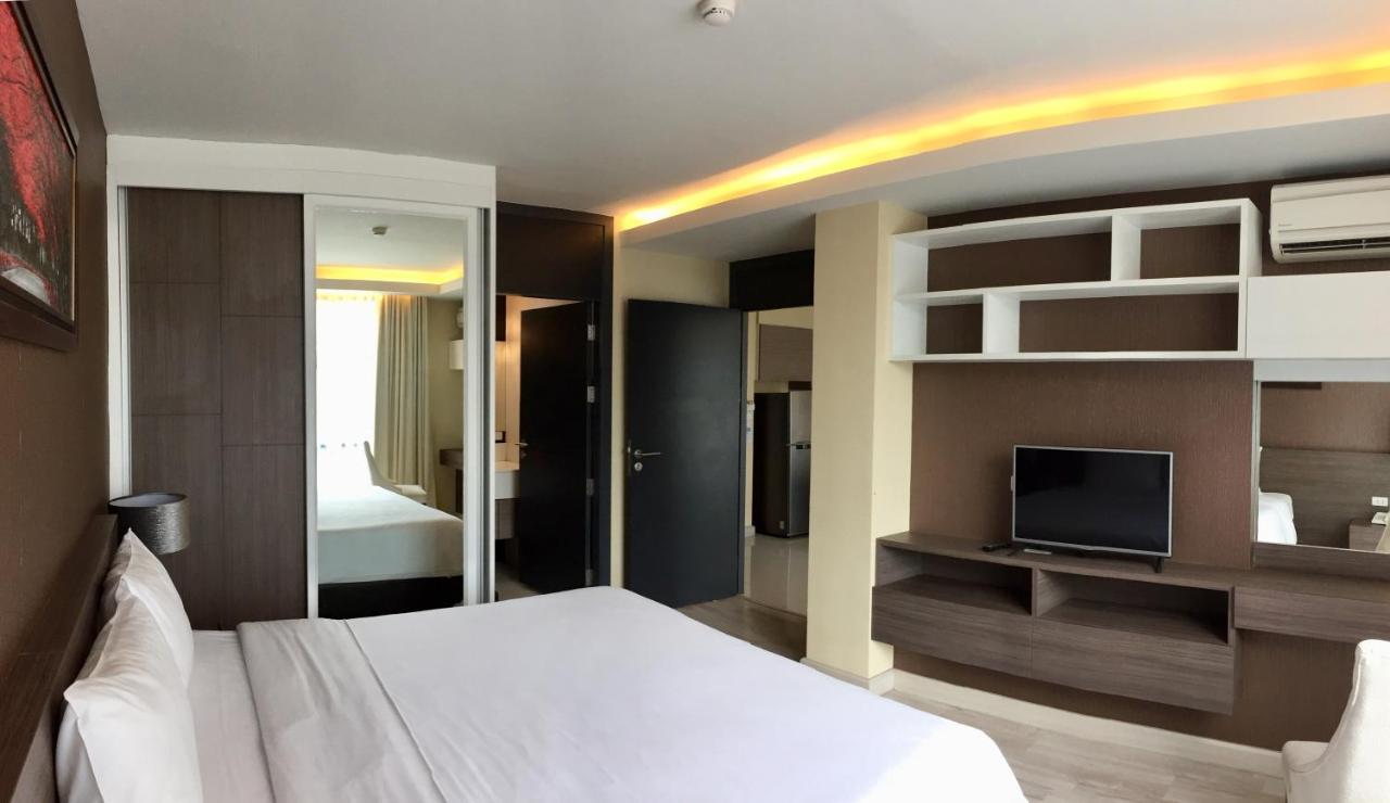 One-Bedroom Apartment,974947621:JPEG