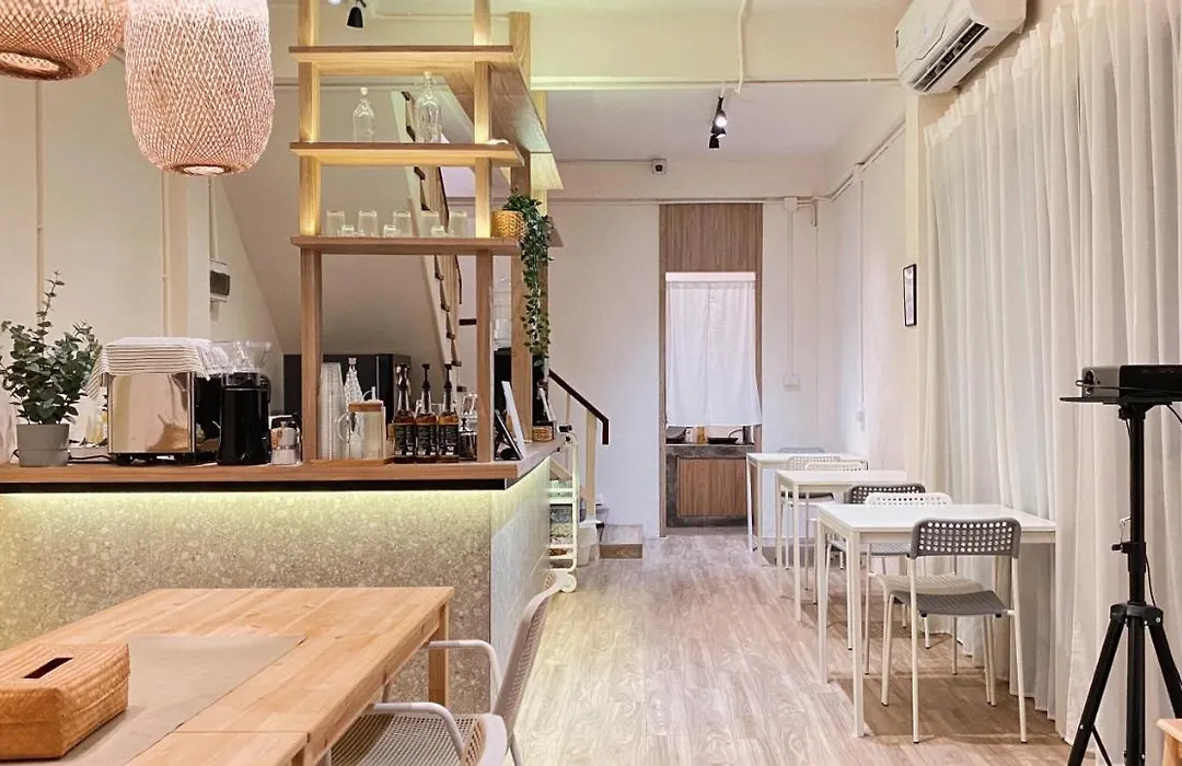 Ben&Pooh Hostel Bangkok-1