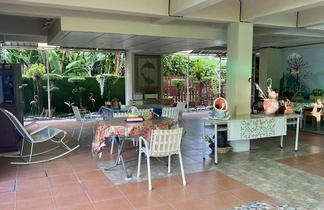 Bann In Suan-1