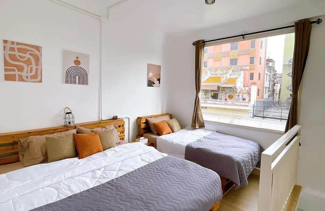 Lively And Cozy Canal House ,Entire House-1