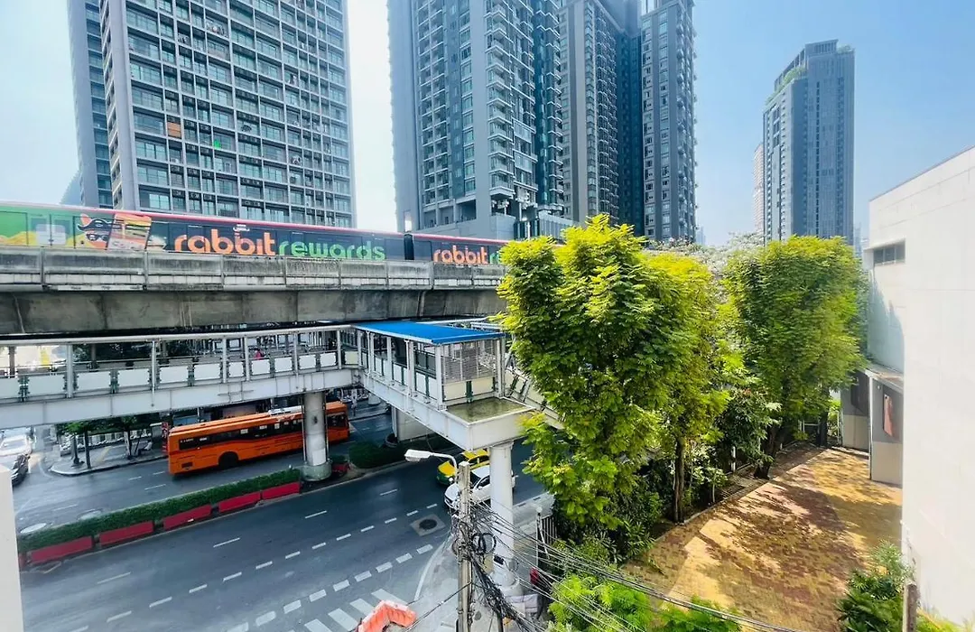 Thonglor Suites Hotel-1