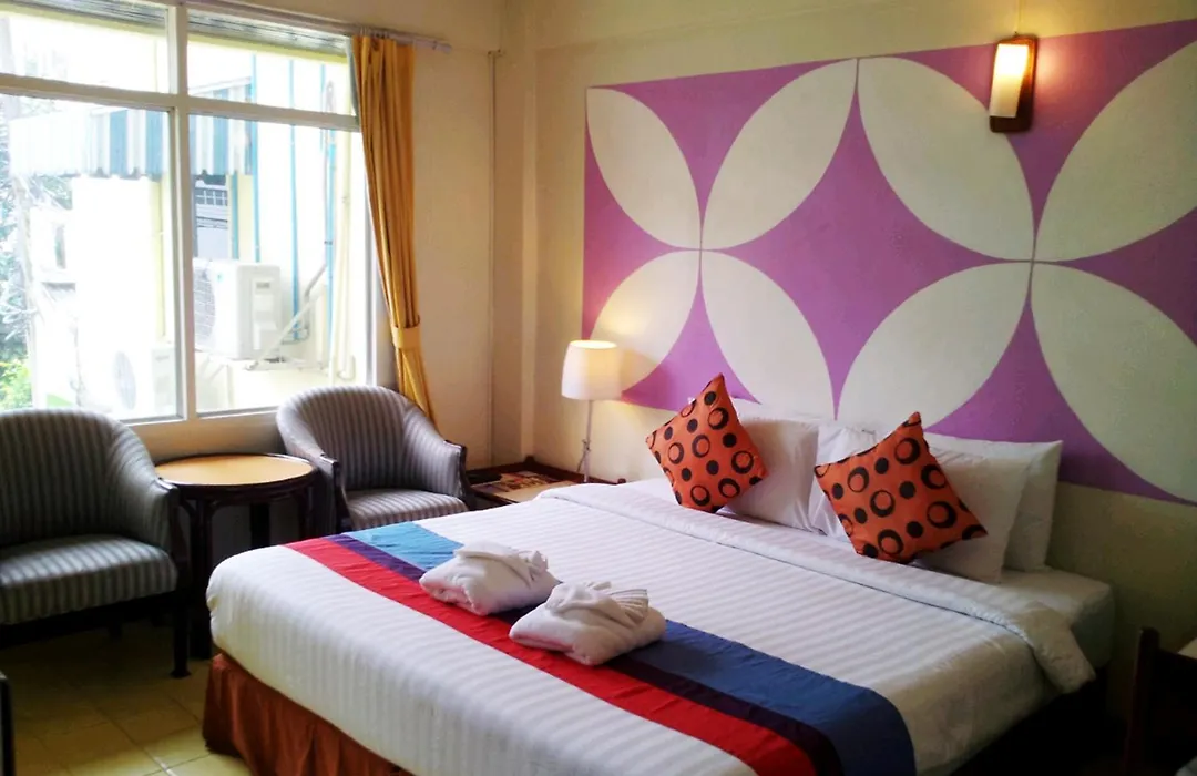 Sawasdee Sukhumvit Inn-1
