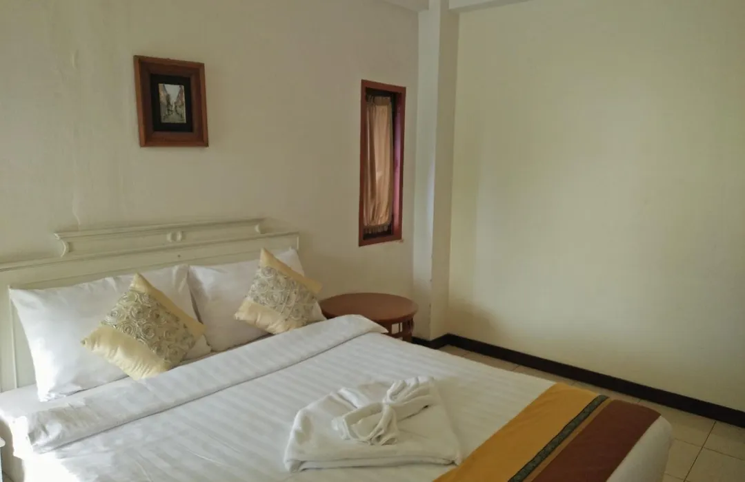 Jl Bangkok Hotel-1