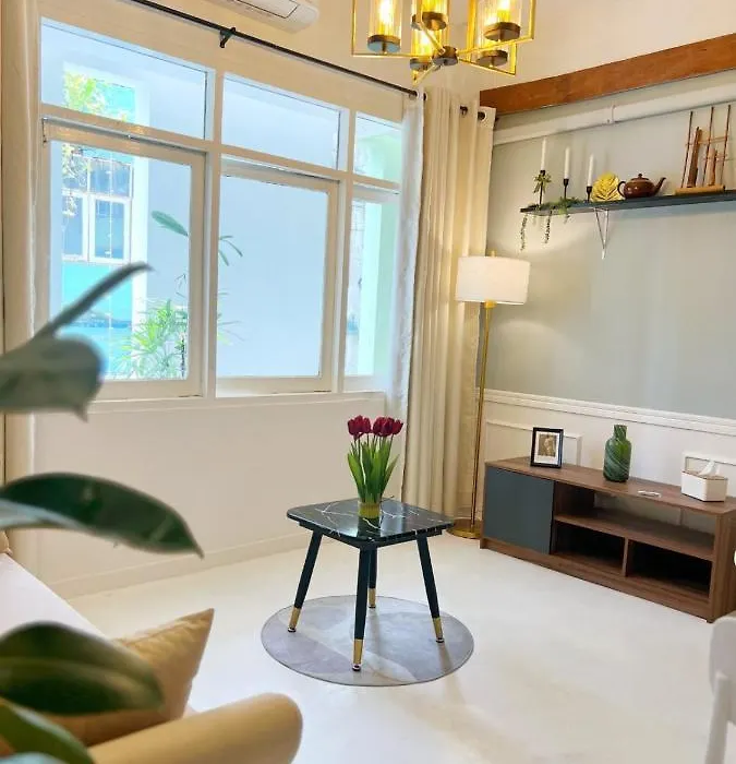 Cozy Chic Silom Townhouse Studio 1-3-1
