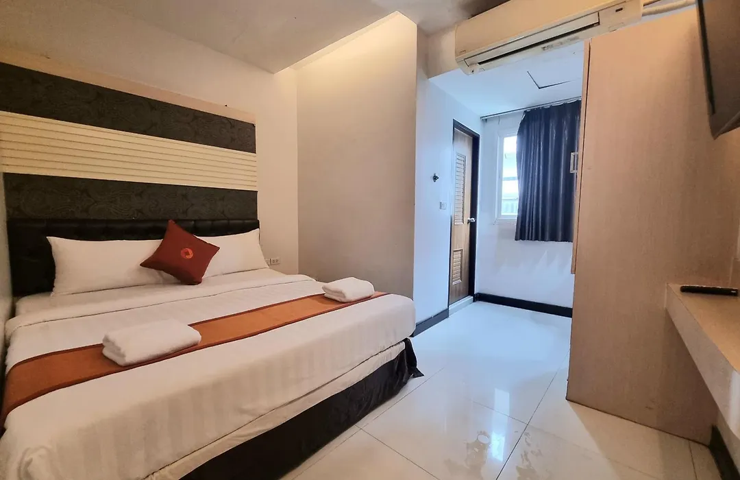 Cozi Inn Hotel, Bangkok-1
