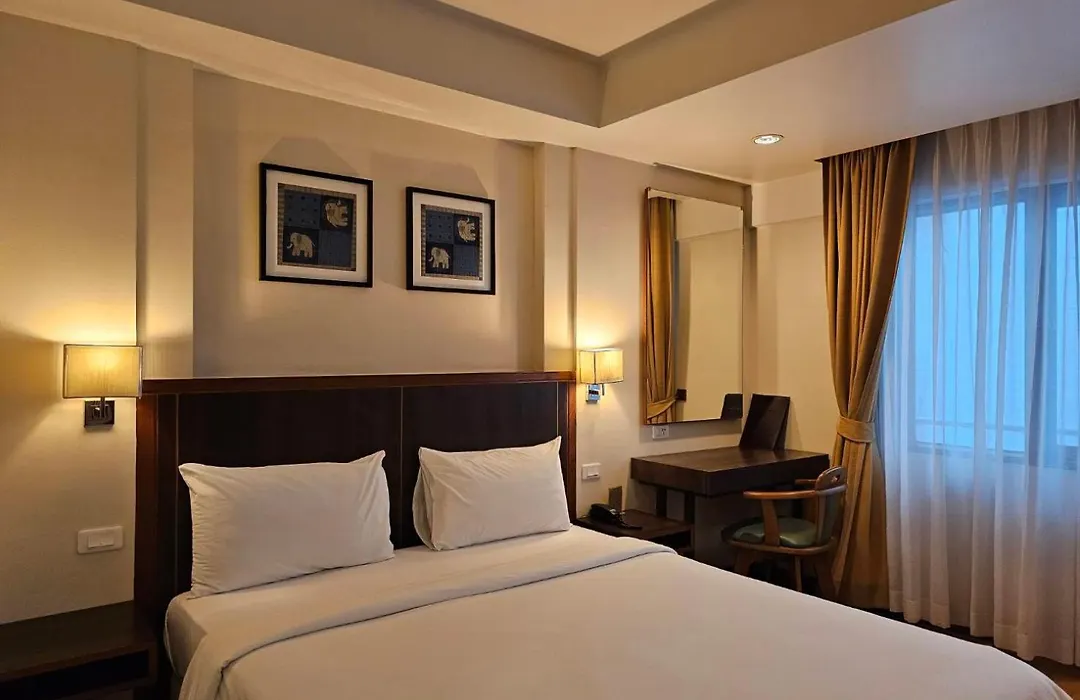 Dynasty Inn-1