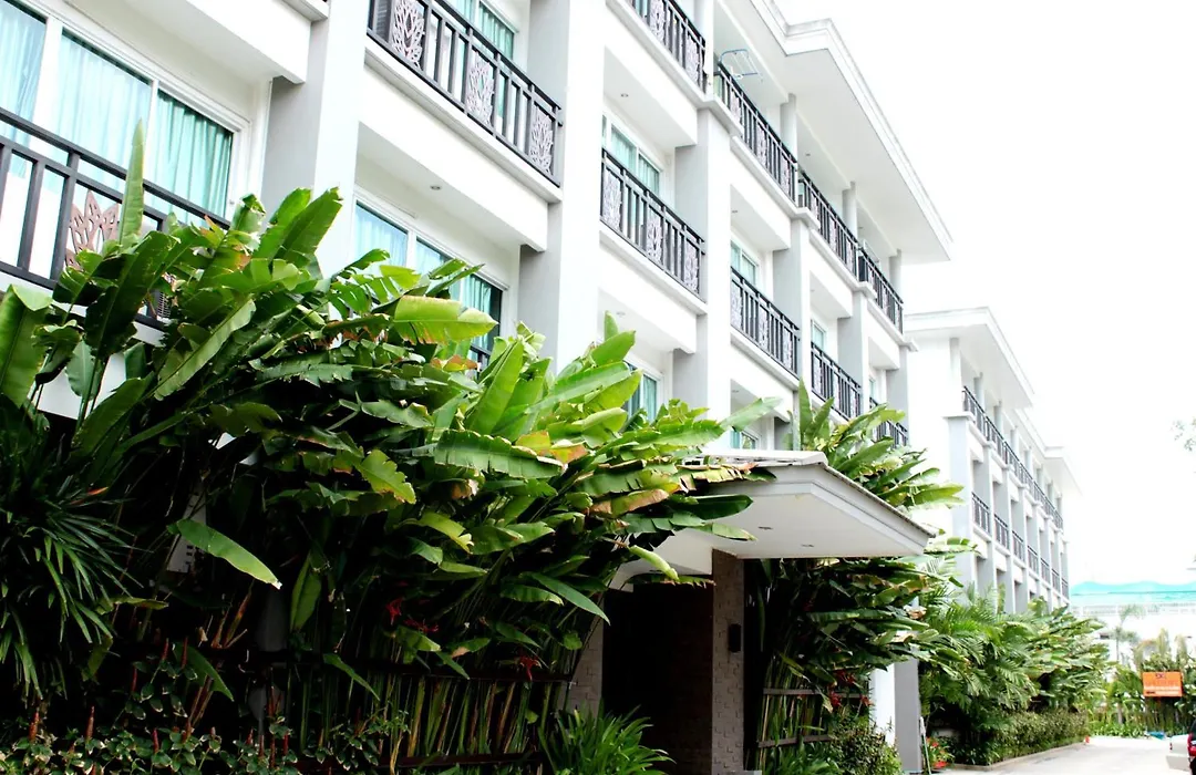 14 Resort-1