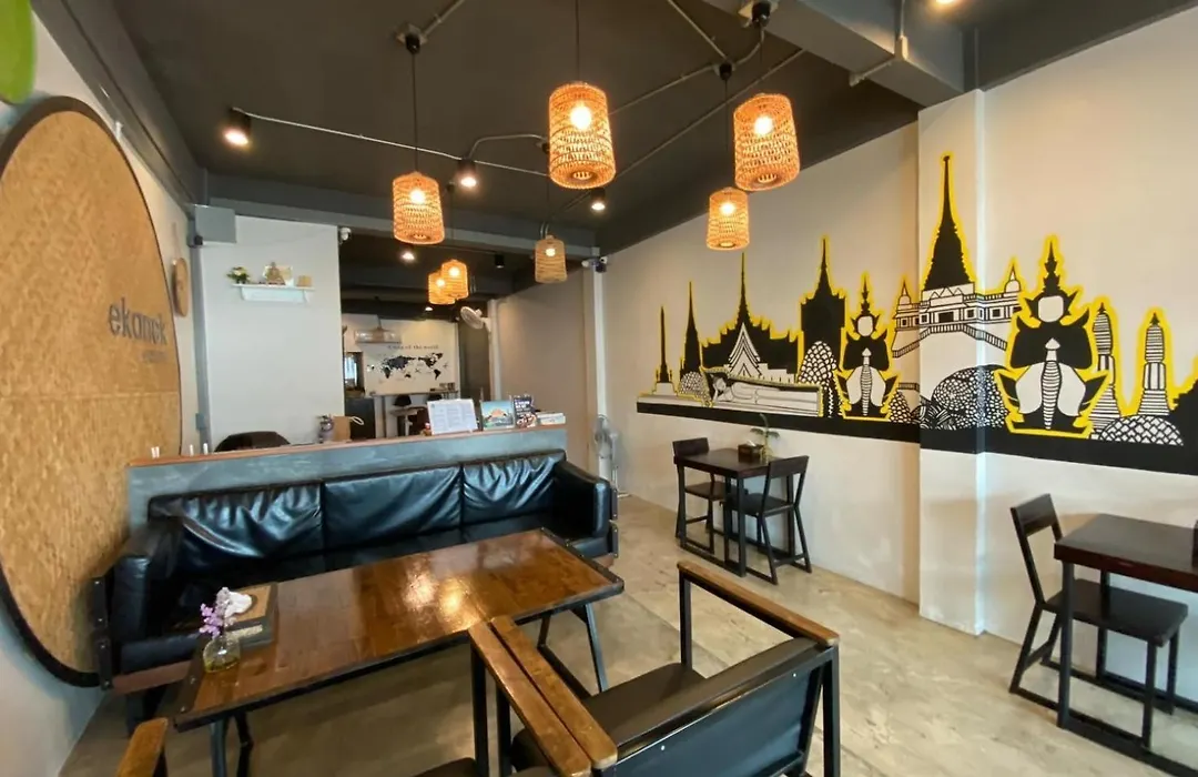 Ekanek Hostel (Adults Only)-1