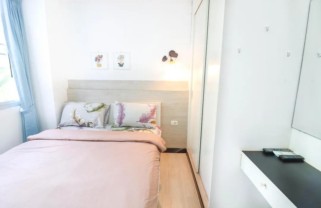 Baan Sabai Rama IV Apartment-1