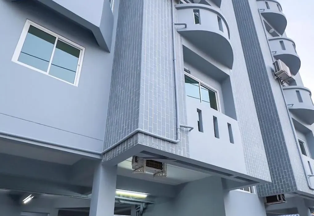 Baan Khun Pra Duplex Rm3 Bangkok-1