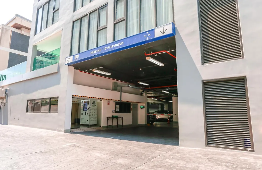 曼谷中央码头智选假日套房酒店-1