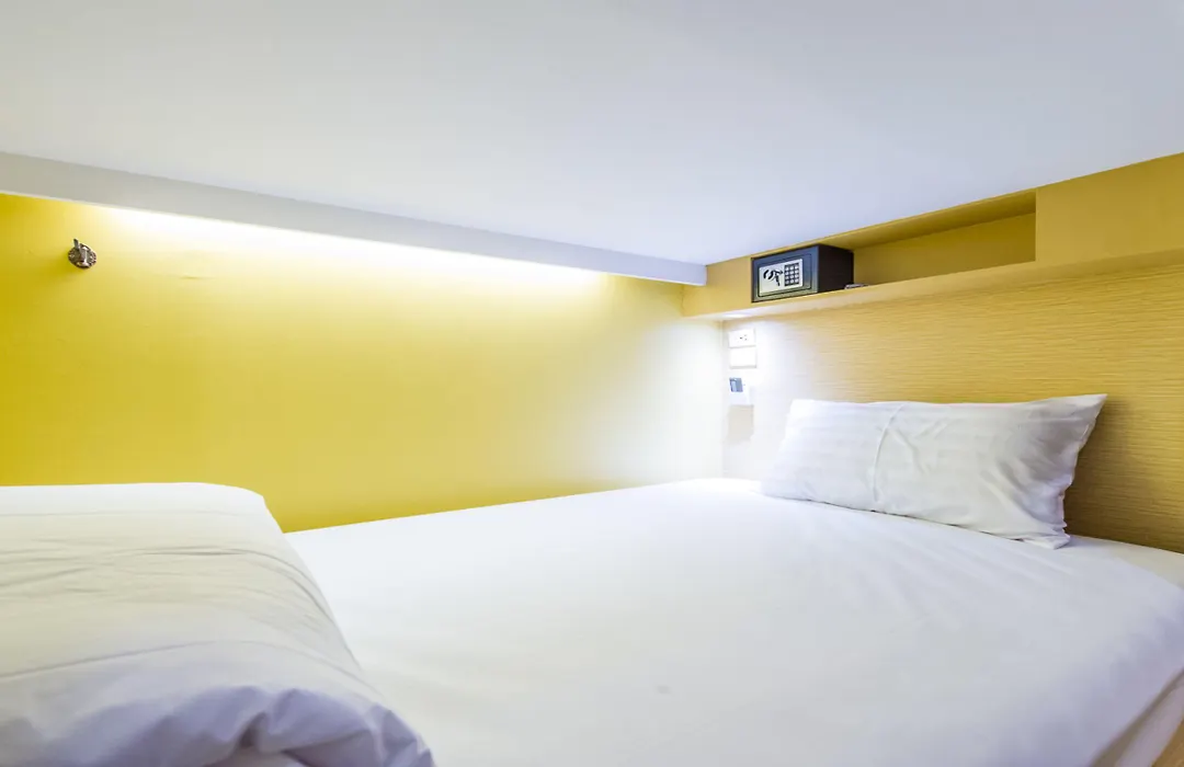 Matchbox Bangkok Hostel-1