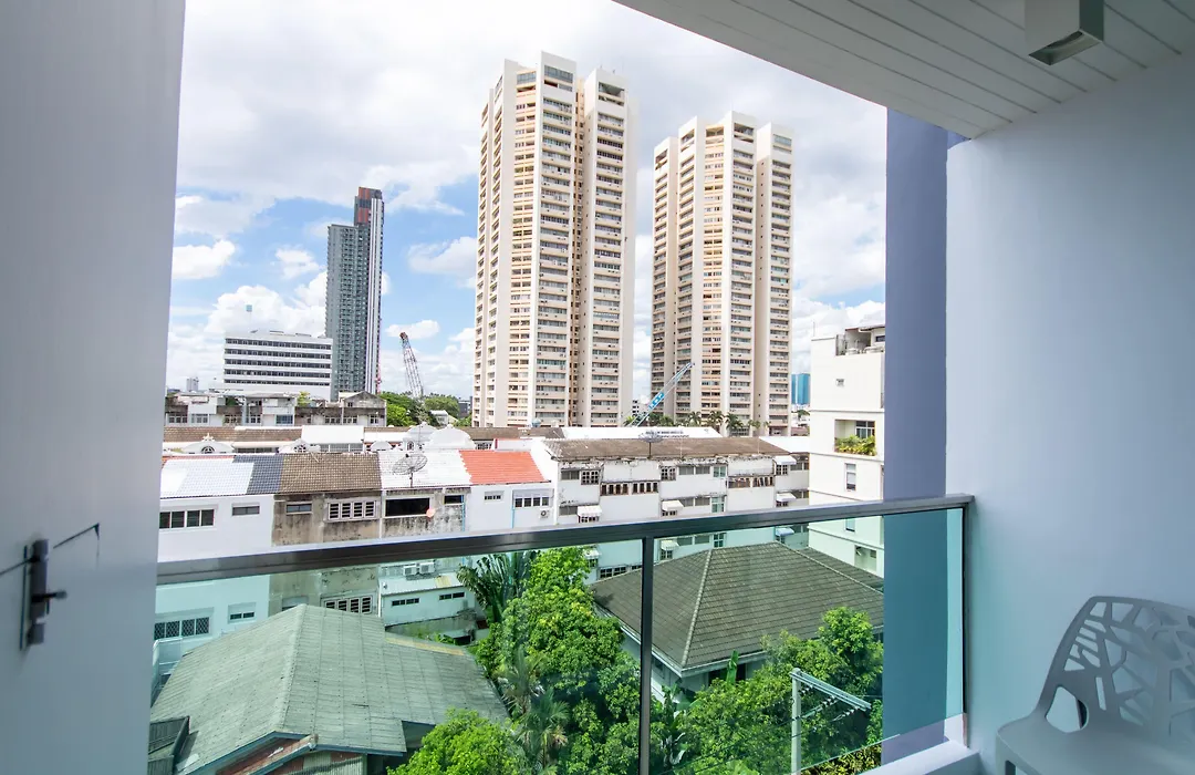 United Residence Ekamai Bangkok-1