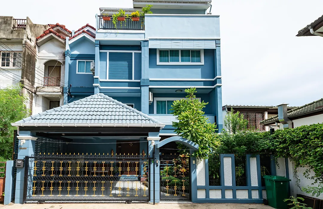 Maneeya Park Residence-1