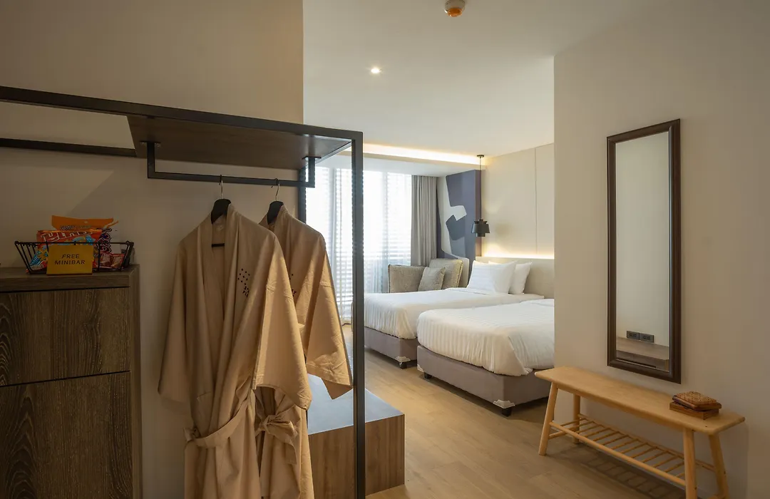 Stay Plus Hotel Bangkok-1