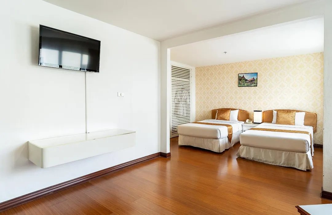 Summit Pavilion Hotel-1