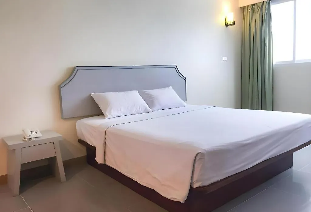 J Two S Pratunam Hotel-1
