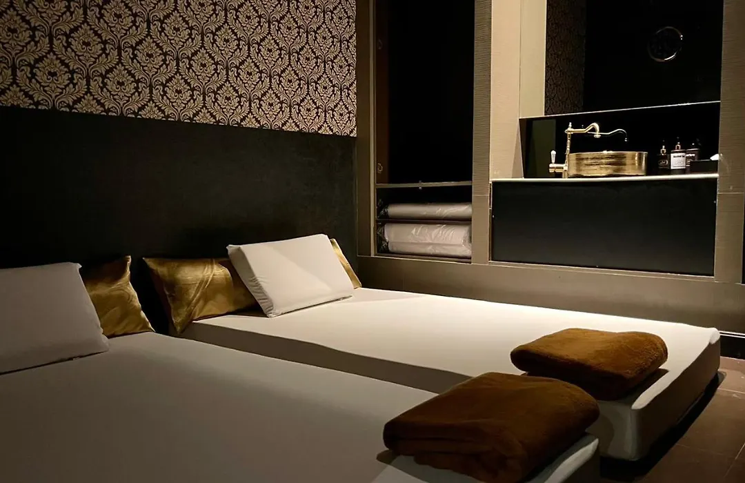 Grand 5 Hotel & Plaza Sukhumvit Bangkok-1
