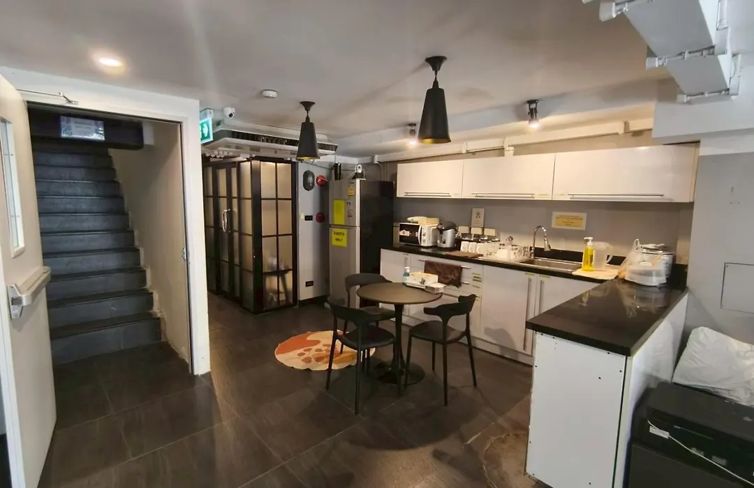 The Blocks Hostel Sukhumvit 10-1