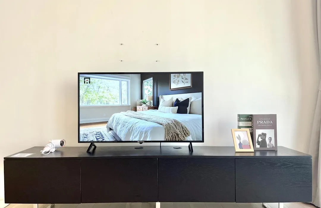 Sukhumvit 11#Luxury#Pool#Gym#Bts Nana&Mrt Sukhumvit#1Br#Max2Ppl-1