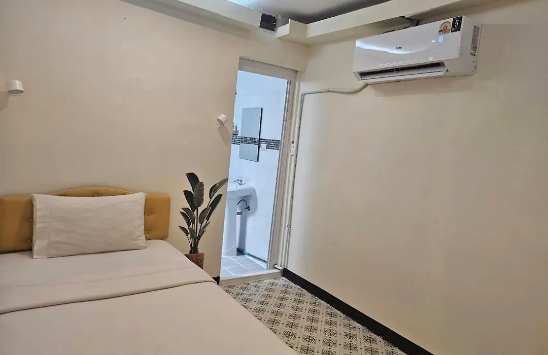 Cozy Rooms Asoke-1