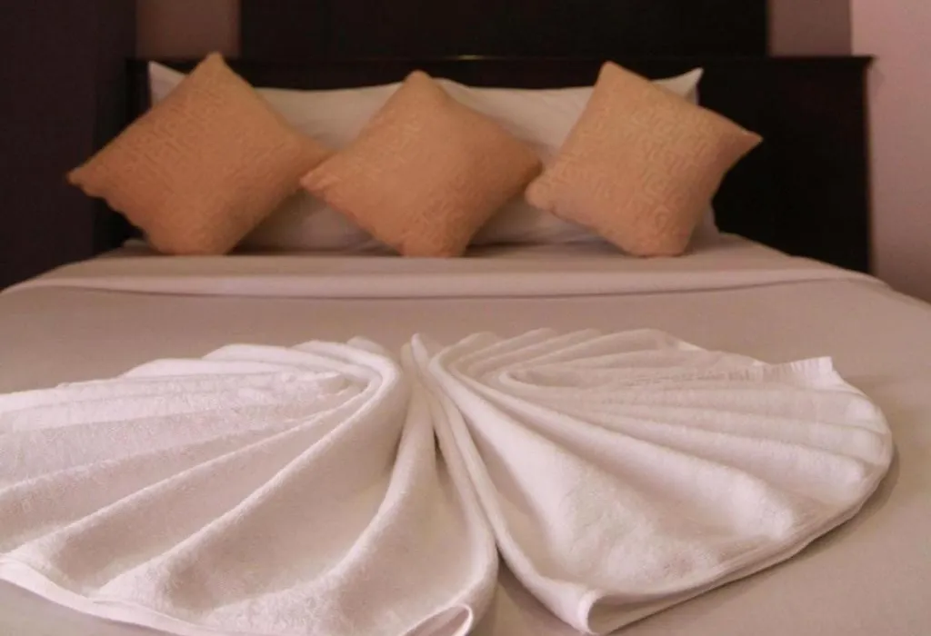 Grand Pinnacle Hotel-1