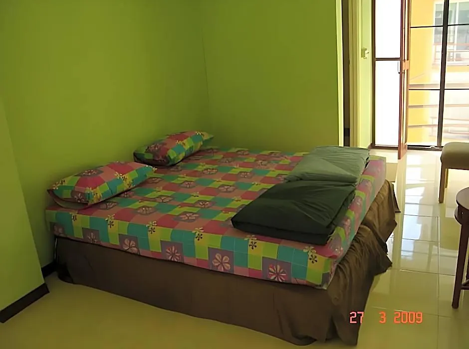 Kaset Guesthouse-1