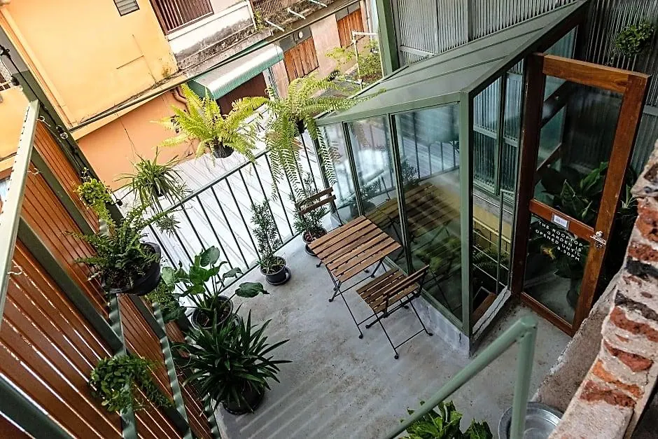 Live Local Cafe And Hotel 420 Cannabis Friendly-1