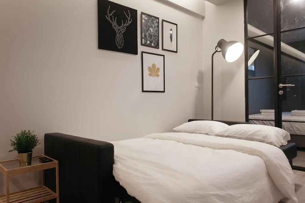 Silom 2 Bedrooms Bts S6-1
