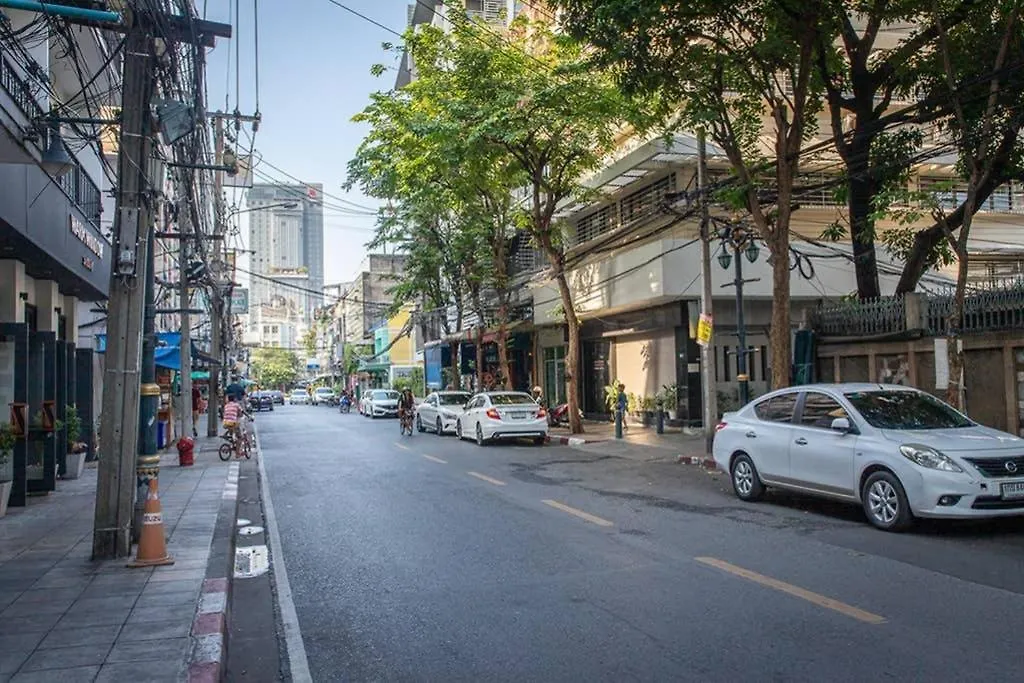 P4 Silom Large 2Beds Full Kitchen Wifi 4-6Pax-1