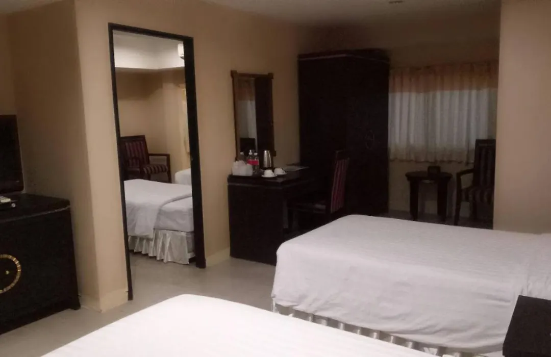 Lucky Palace Hotel-1