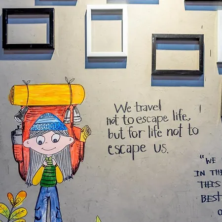 The Beds Ever Hostel (Adults Only)-3
