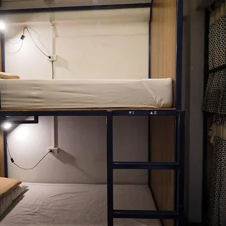 I-Sleep Silom Hostel-2