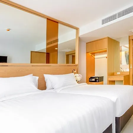Fx Hotel Nana-2