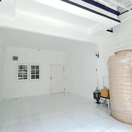 Bangkok Private 4Bedrooms-Parking-Weekly Special Offer-3