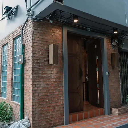 Cozyhouse Near Mrt Qscc Convention Center 4Br 10Ppl-2