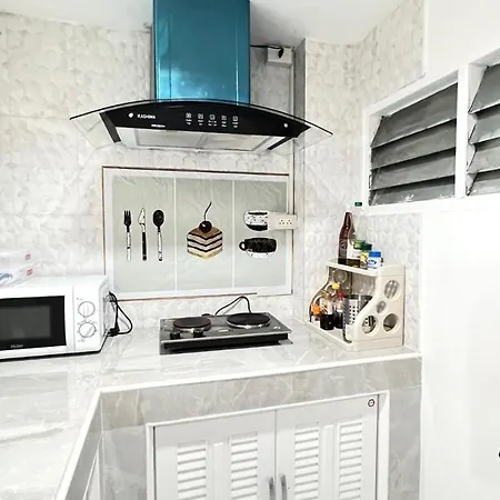 Bangkok Private 4Bedrooms-Parking-Weekly Special Offer-2